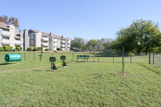 Sedona Canyon in San Antonio, TX - Foto de edificio - Building Photo