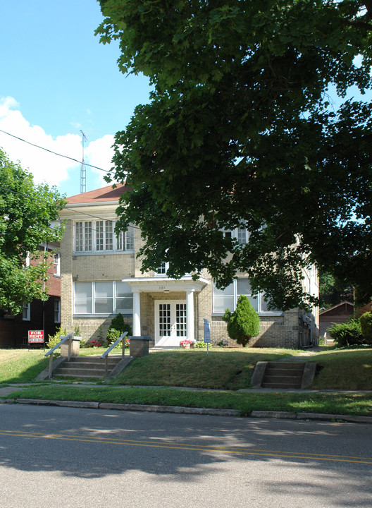 335 15th St NW in Canton, OH - Building Photo