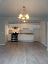 11619 Archwood St, Unit 11619 in North Hollywood, CA - Foto de edificio - Building Photo