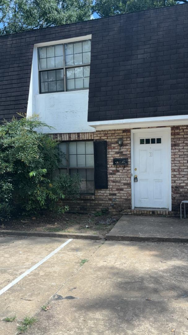 929 Poplar Blvd in Jackson, MS - Building Photo - Building Photo