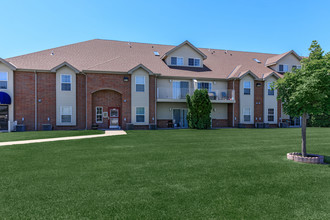 Pacific Place Apartments in North Platte, NE - Foto de edificio - Building Photo