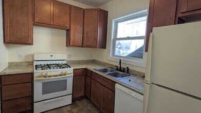 1163 4th St in Muskegon, MI - Building Photo - Building Photo