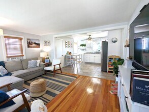 37 Chandler Ave in Pawtucket, RI - Building Photo - Building Photo