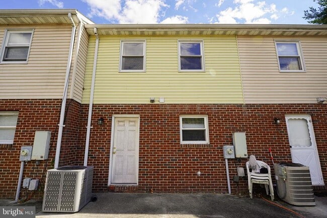 726 Hemlock St in Salisbury, MD - Building Photo - Building Photo