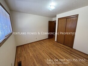 5101 SE Taylor St in Portland, OR - Foto de edificio - Building Photo