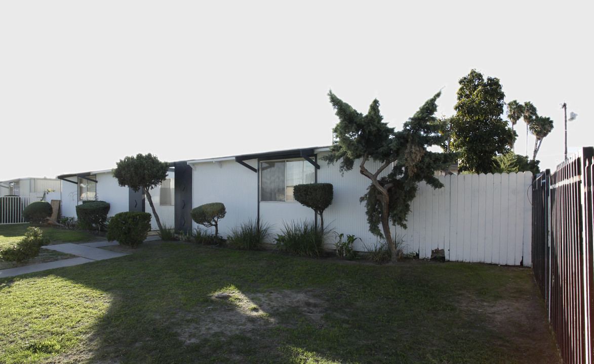 3434 W Ariel Pl in Anaheim, CA - Foto de edificio