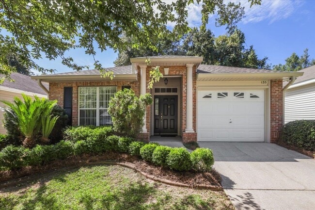 135 Ivernia Loop in Tallahassee, FL - Building Photo - Building Photo