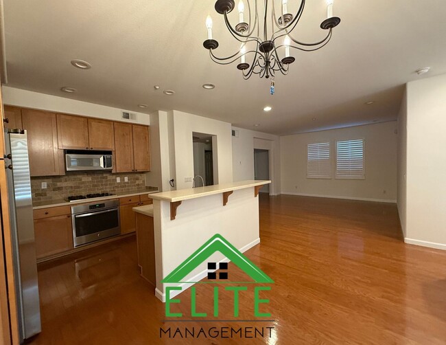 3122 St Florian Way in San Jose, CA - Building Photo - Building Photo