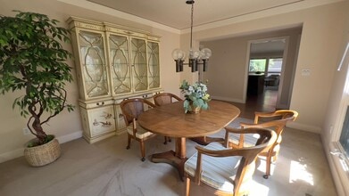 1804 Bellevue Way NE in Bellevue, WA - Building Photo - Building Photo