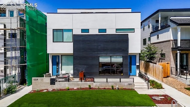 property at 1231 Newton St