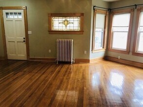 1127 Commercial St-Unit -1127 in Weymouth, MA - Foto de edificio - Building Photo