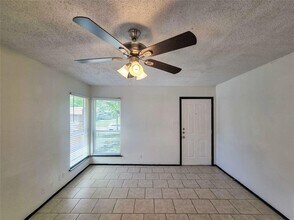 1820 Nicole Cir in Round Rock, TX - Building Photo - Building Photo