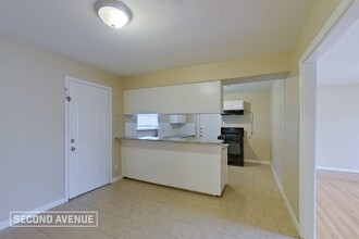1112 Camden Rd in Pasadena, TX - Building Photo - Building Photo