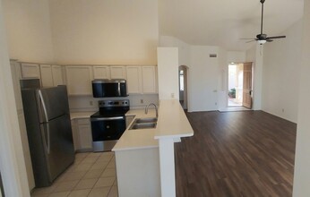 3670 S Hollyhock Pl in Chandler, AZ - Building Photo - Building Photo