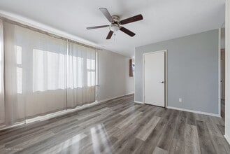 1703 Pinewood Ln in Joliet, IL - Building Photo - Building Photo