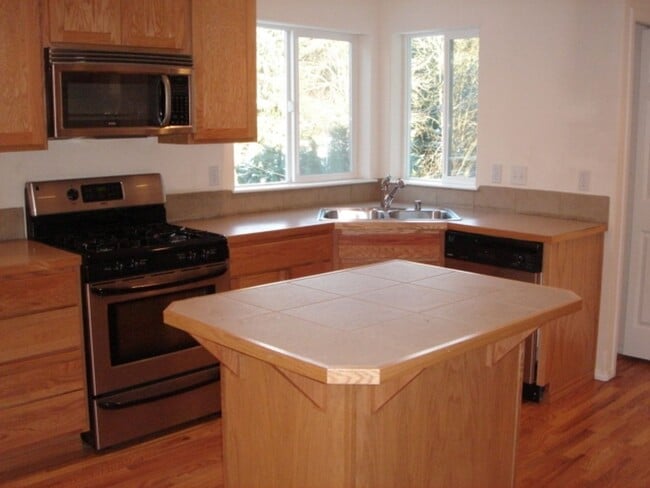 property at 18560 151st Ave NE
