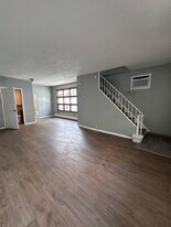 43 Madison St in Wilkes-Barre, PA - Building Photo