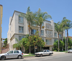 117-119 S Clark Dr Apartments