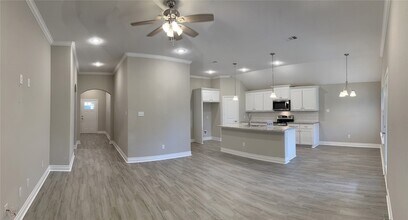 1004 Hardaway Ln in Greenville, TX - Building Photo - Building Photo