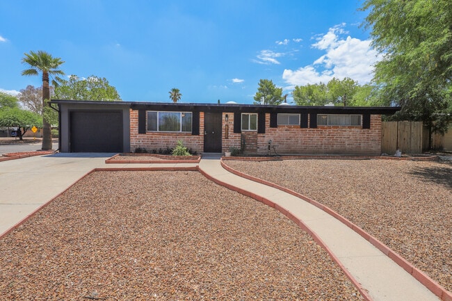 property at 7232 E Paseo San Andrés