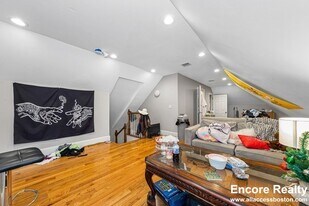 70 Hillside St, Unit 3 in Boston, MA - Building Photo