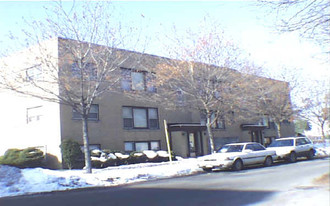 5601-5605 W Goodman St Apartments