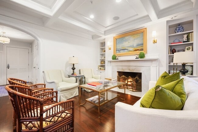 3 Mount Vernon Square in Boston, MA - Building Photo - Building Photo