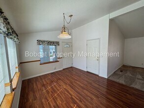 1129 Gambrel Dr in Carson City, NV - Building Photo - Building Photo