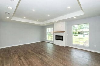 4915 Sassafras Ln in Beaumont, TX - Foto de edificio - Building Photo