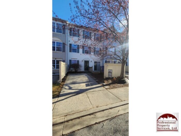 158 Heathfield Dr in Frederick, MD - Building Photo