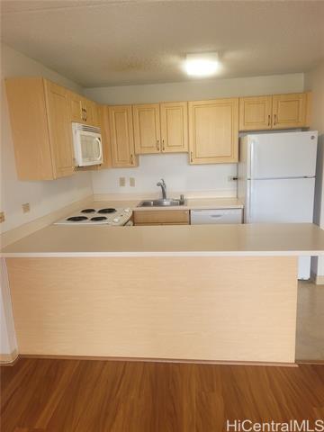 property at 411 Hobron Ln