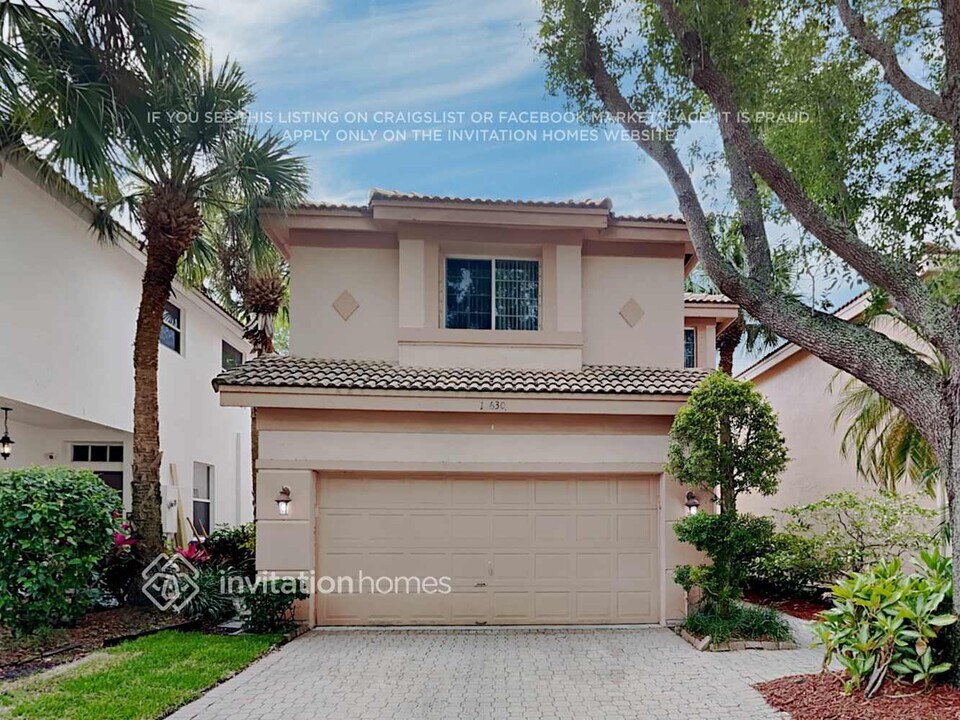 10630 NW 1st St in Plantation, FL - Building Photo