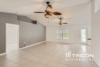 2334 Danforth Rd in Spring Hill, FL - Building Photo - Building Photo