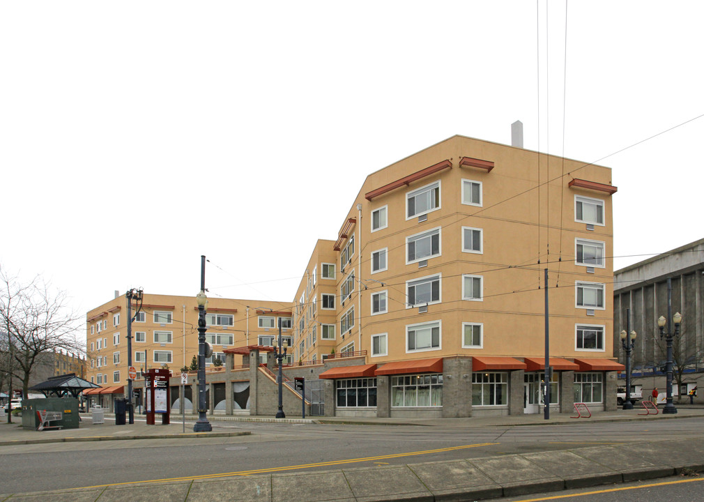 Stadium Station in Portland, OR - Building Photo