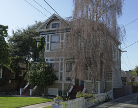 3240 Briggs Ave in Alameda, CA - Building Photo - Building Photo