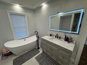 195 Neponset Ave in Boston, MA - Foto de edificio - Building Photo