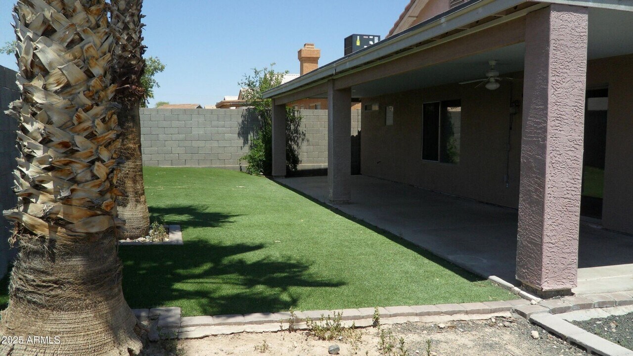 11352 W Orchid Ln in Peoria, AZ - Building Photo