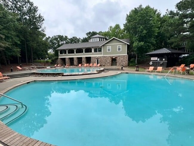 property at 833-937 Old Greenville Hwy
