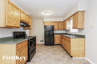 2113 Mayfair Dr in Indianapolis, IN - Building Photo - Building Photo