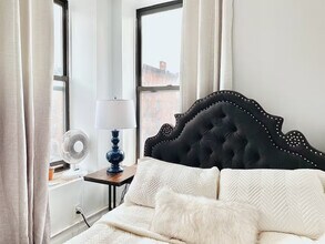 Park Slope Huge room, terrace, by Prospect Park#33, Unit 3FL in Brooklyn, NY - Building Photo - Building Photo