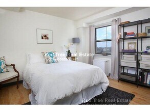 888 Washington St, Unit 2 in Boston, MA - Building Photo - Building Photo