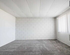 239 W Cleveland Ave, Unit 1 in Las Vegas, NV - Building Photo - Building Photo