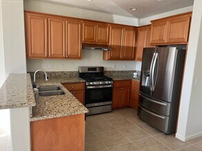 22584 Amador St in Hayward, CA - Building Photo - Building Photo