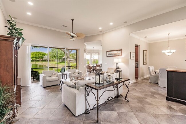 6105 Dogleg Dr in Naples, FL - Building Photo - Building Photo
