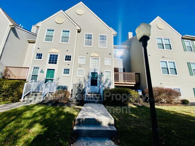 property at 819 Dewees Pl