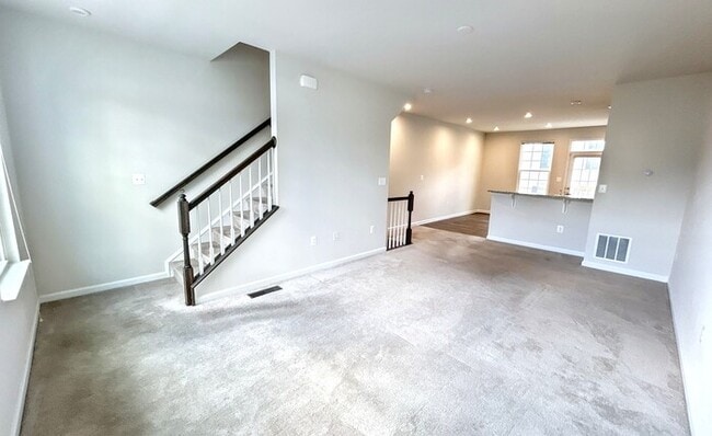 502 River Crest Way in Fredericksburg, VA - Foto de edificio - Building Photo