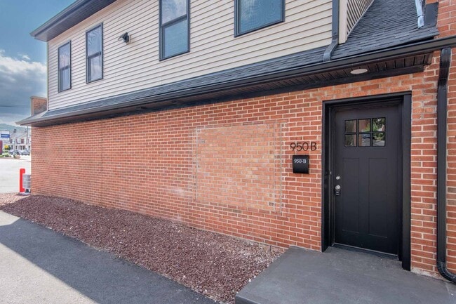 property at 950 Broadway
