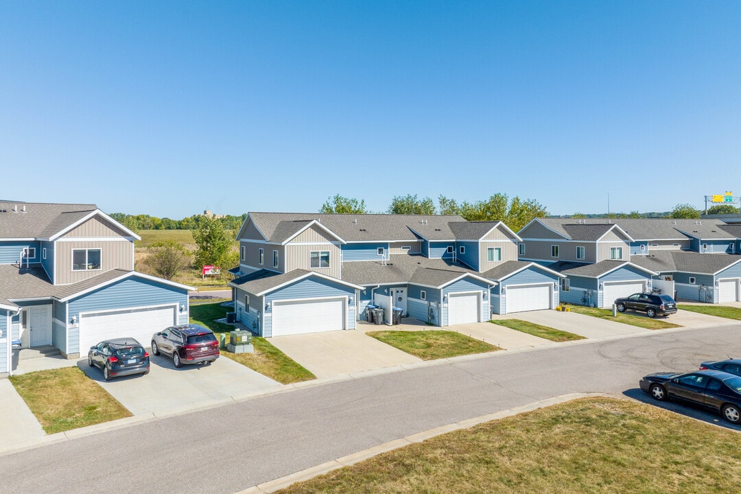 Sibley Village Townhomes in Mankato, MN - Foto de edificio