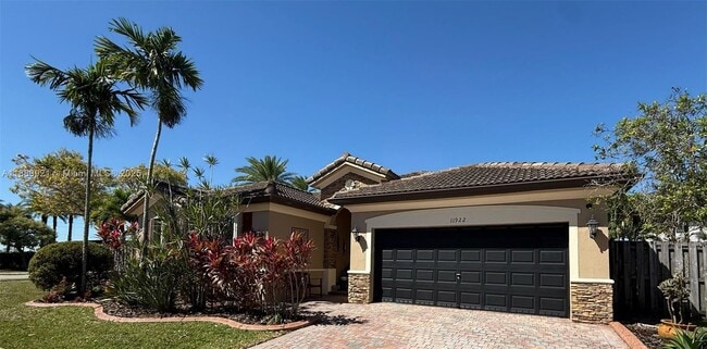11922 SW 154th Path in Miami, FL - Building Photo - Building Photo