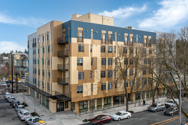 Experience Luxury Living at Bode 125 in Seattle, WA - Foto de edificio - Building Photo